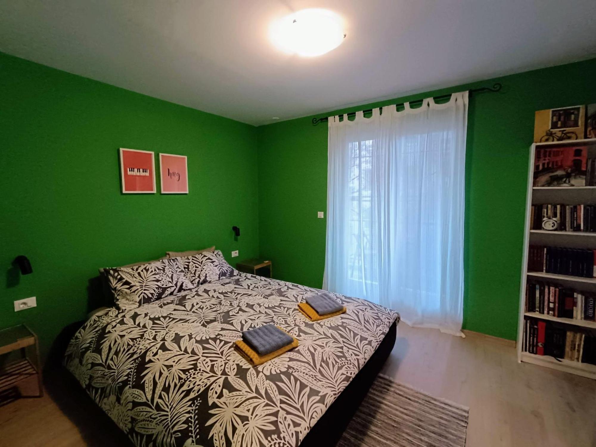 Apartment Travel Stop *